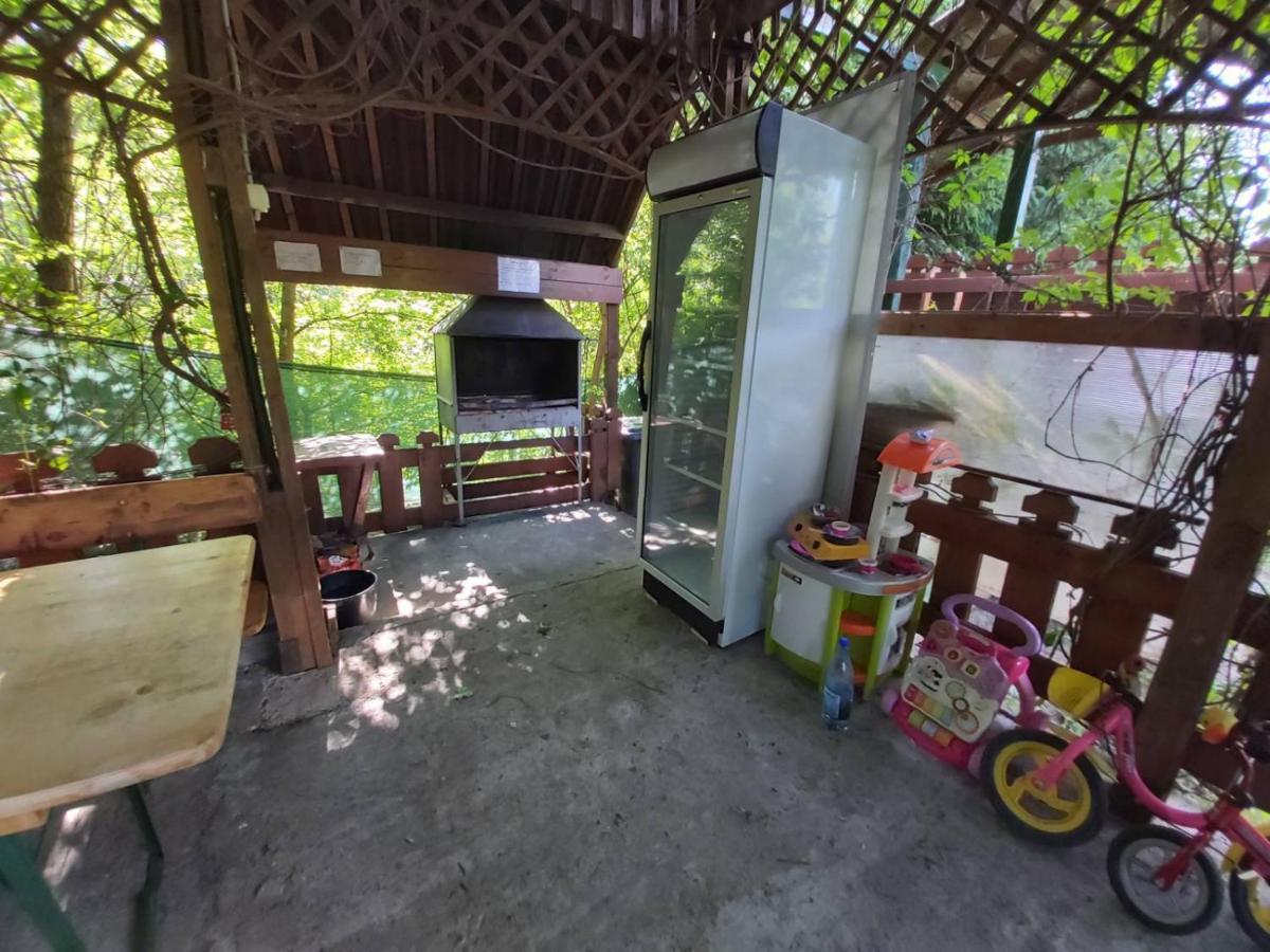 Bungalow Camping Edelweiss - Floare De Colt - Gyopar Rimetea Zewnętrze zdjęcie